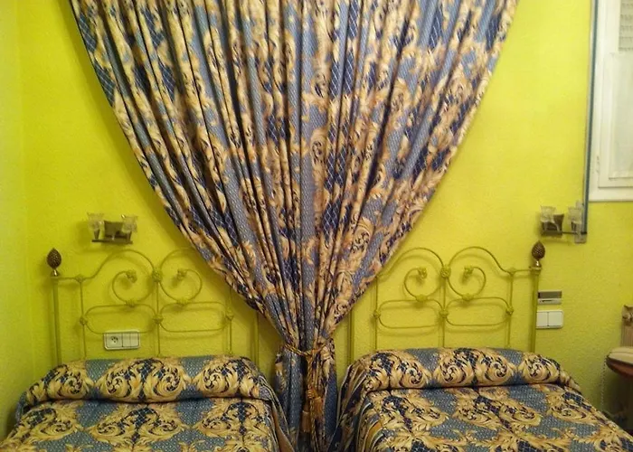 Hotel-restaurante Casa Enrique Casa rural Solares